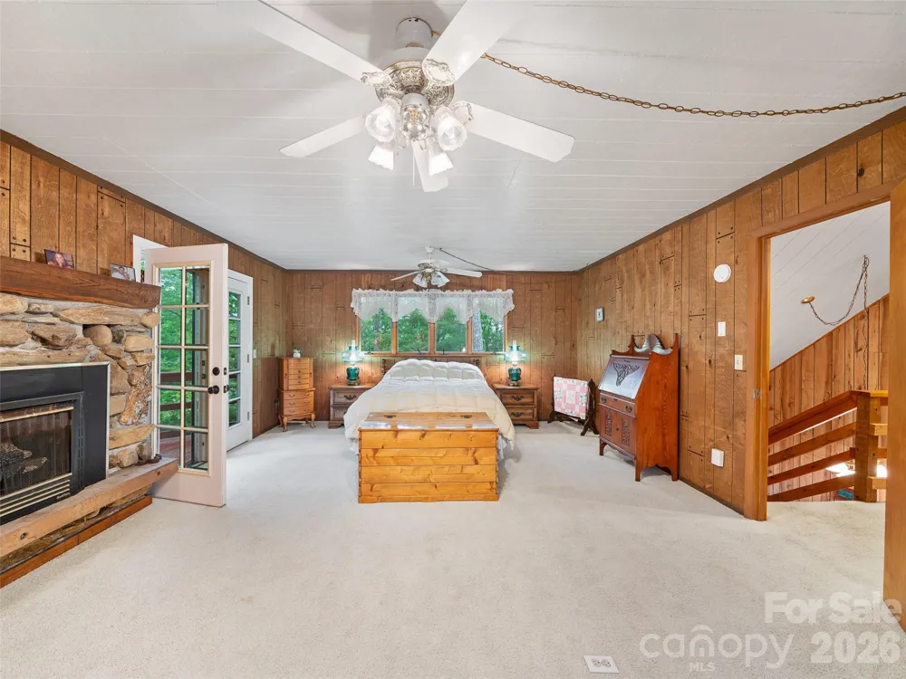 820 Wild Rose Lane Burnsville, NC 28714