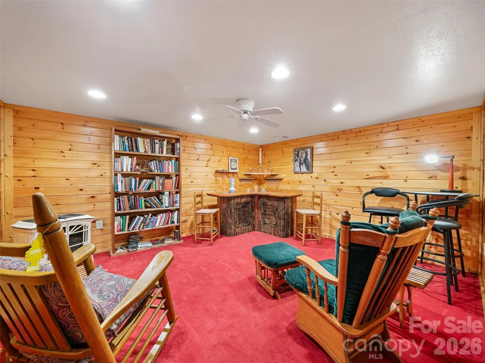 820 Wild Rose Lane Burnsville, NC 28714