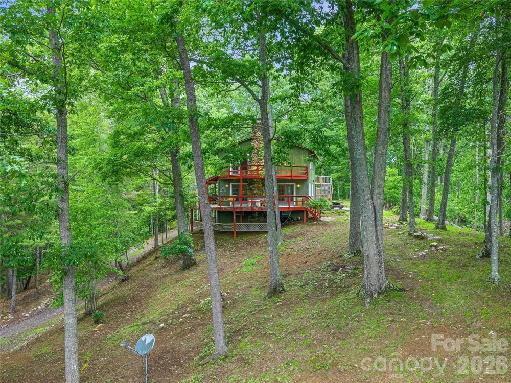 820 Wild Rose Lane Burnsville, NC 28714