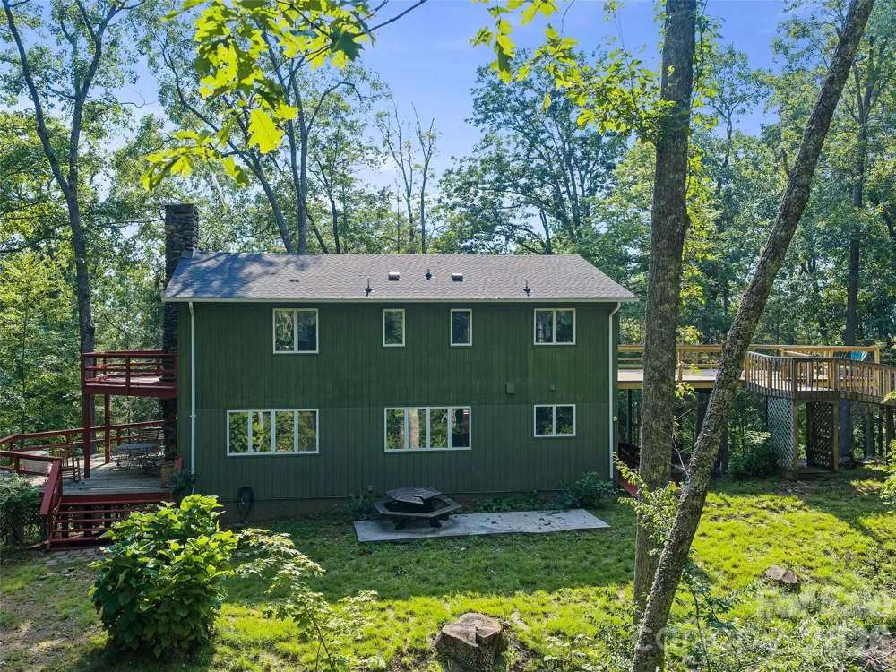 820 Wild Rose Lane Burnsville, NC 28714