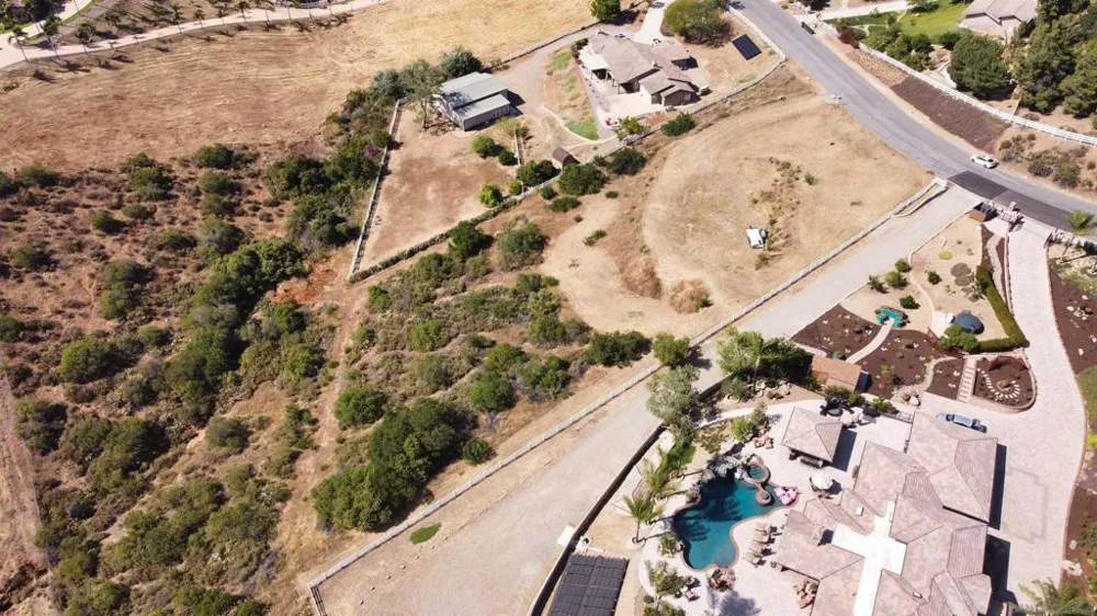 15530 SLEEPY CREEK RD El Cajon, CA 92021