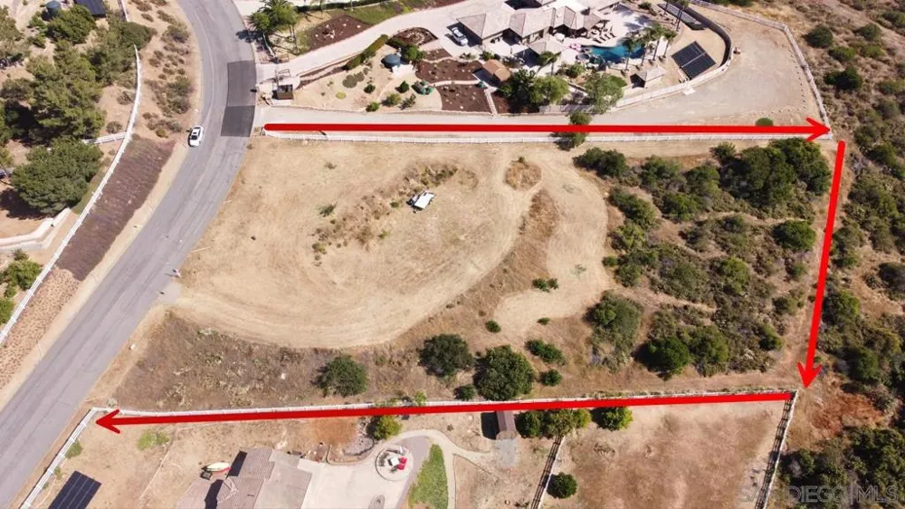 15530 SLEEPY CREEK RD El Cajon, CA 92021