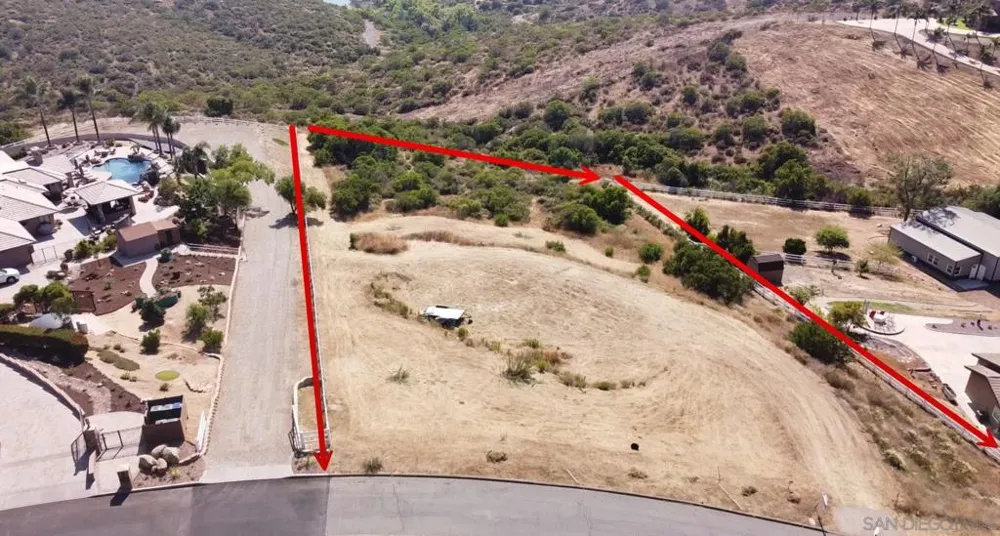 15530 SLEEPY CREEK RD El Cajon, CA 92021