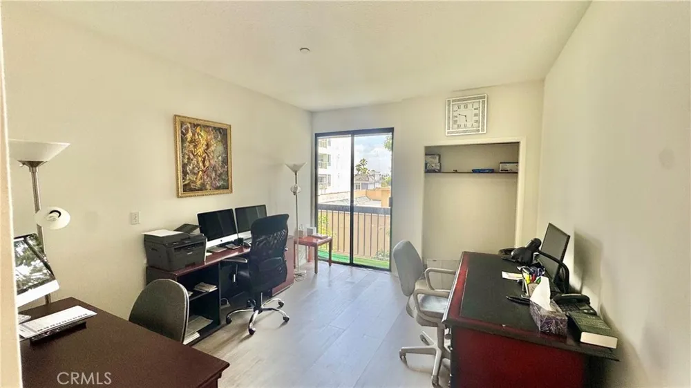 324 Palm Drive #407 Beverly Hills, CA 90210