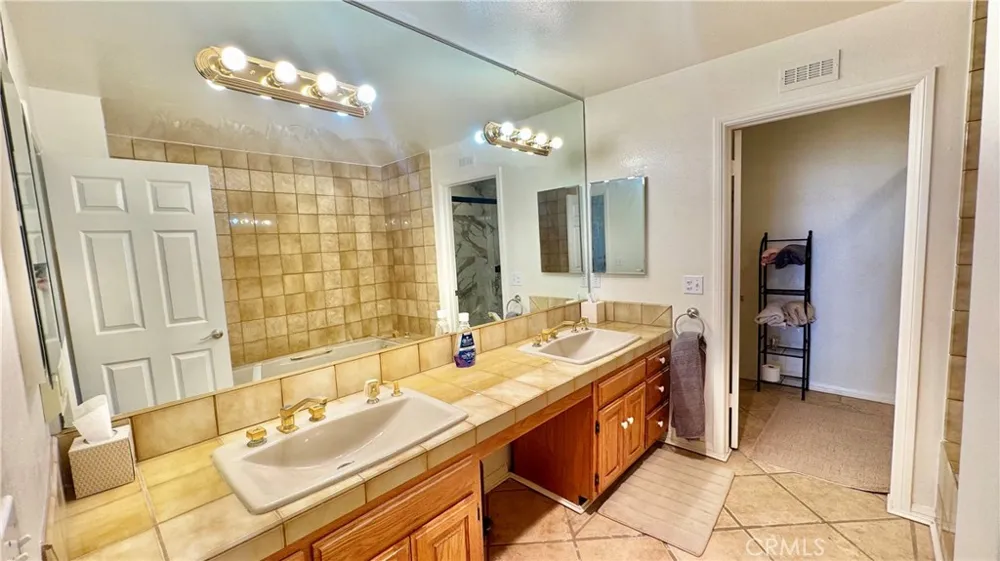 324 Palm Drive #407 Beverly Hills, CA 90210