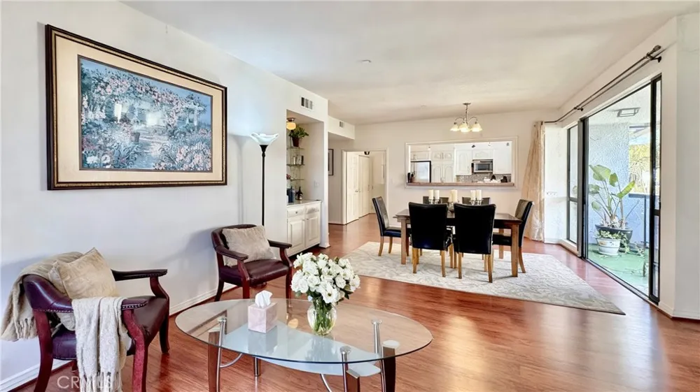 324 Palm Drive #407 Beverly Hills, CA 90210