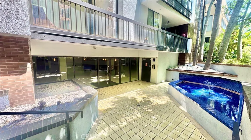 324 Palm Drive #407 Beverly Hills, CA 90210