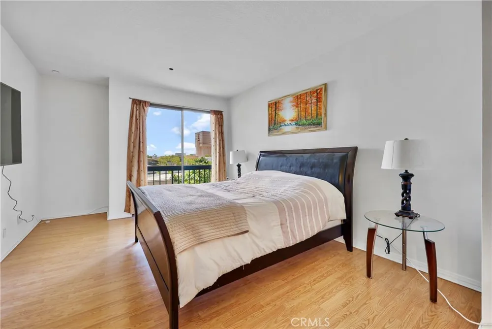 324 Palm Drive #407 Beverly Hills, CA 90210