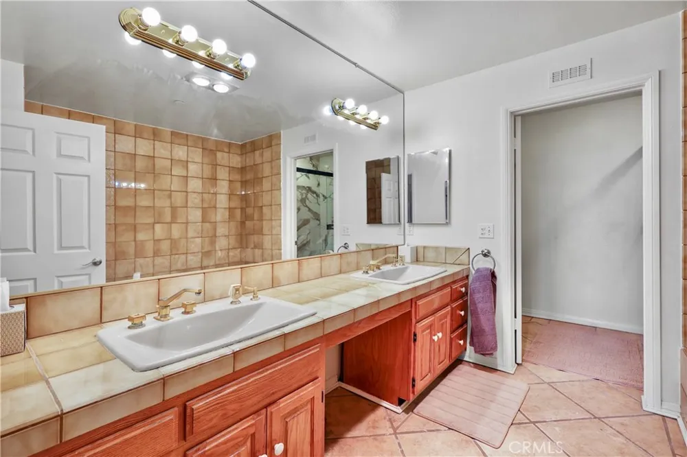 324 Palm Drive #407 Beverly Hills, CA 90210