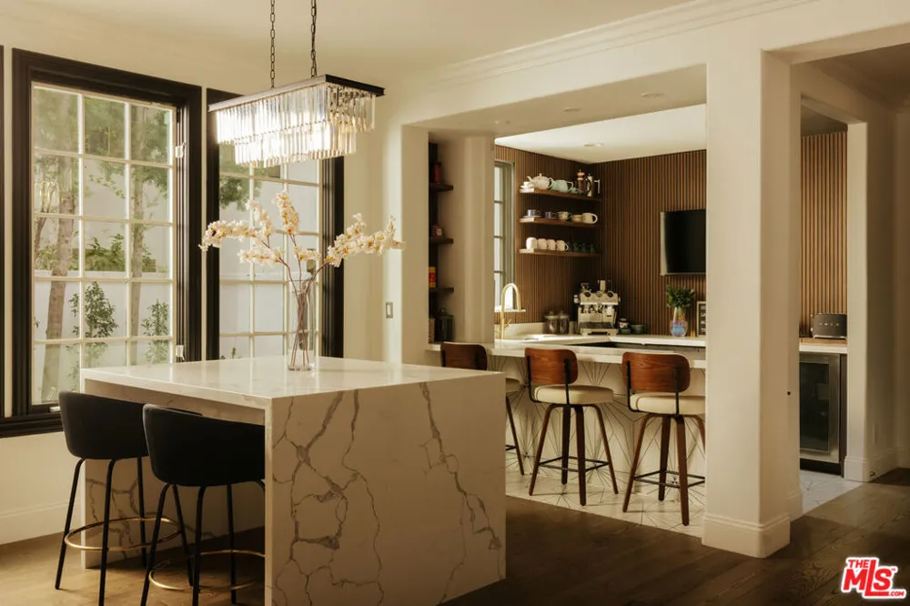3801 Prado Del Trigo Calabasas, CA 91302