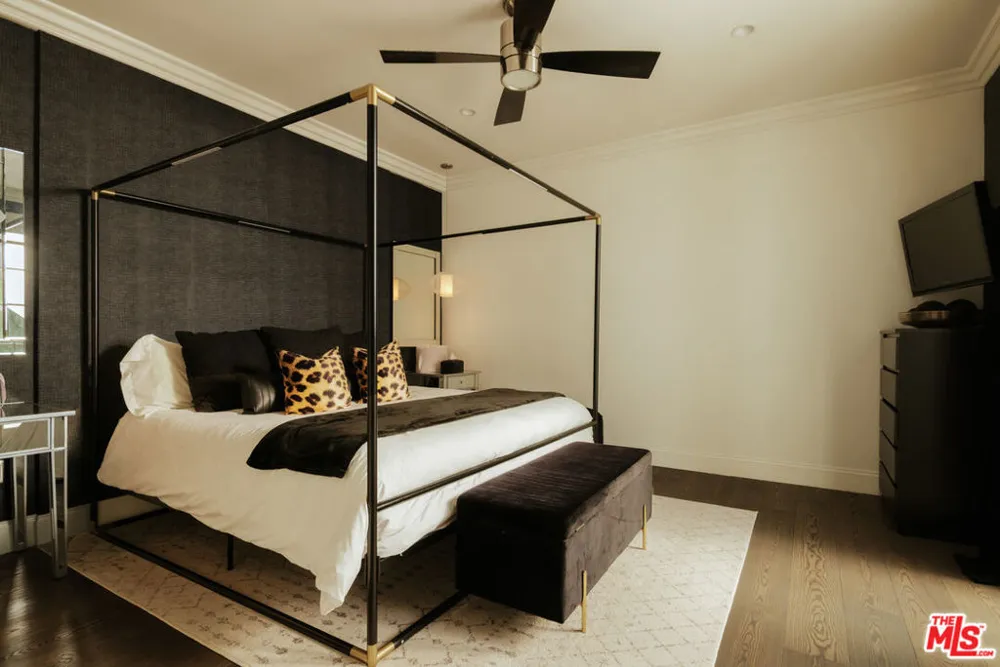 3801 Prado Del Trigo Calabasas, CA 91302