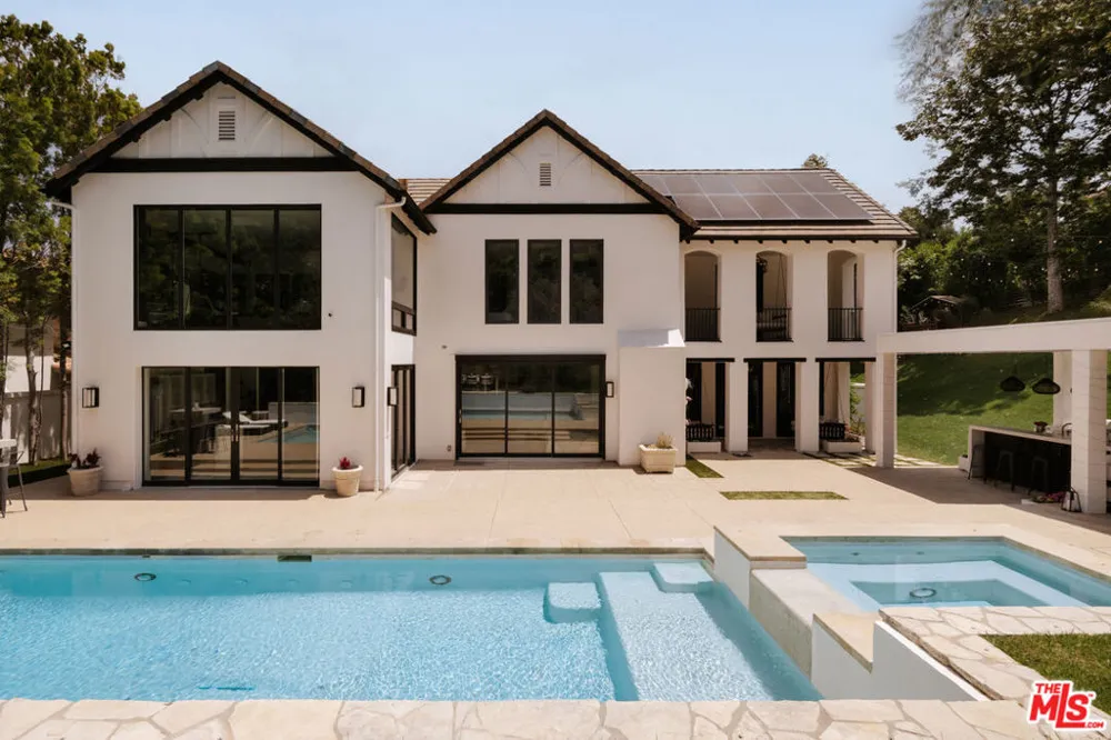 3801 Prado Del Trigo Calabasas, CA 91302