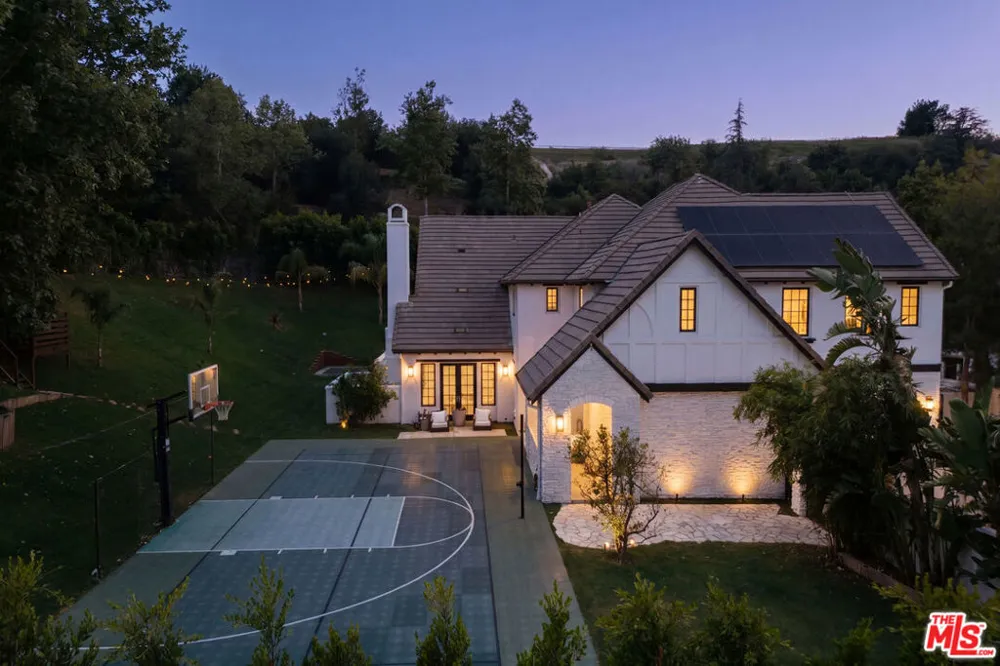3801 Prado Del Trigo Calabasas, CA 91302