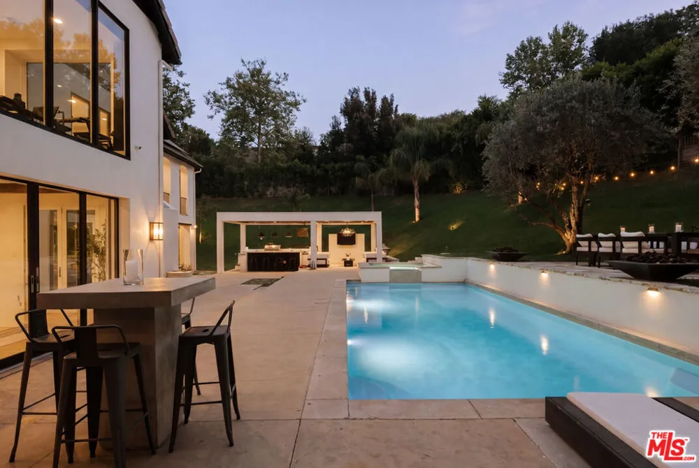 3801 Prado Del Trigo Calabasas, CA 91302