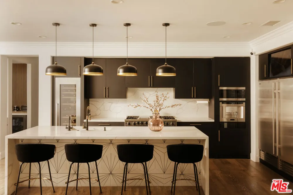 3801 Prado Del Trigo Calabasas, CA 91302