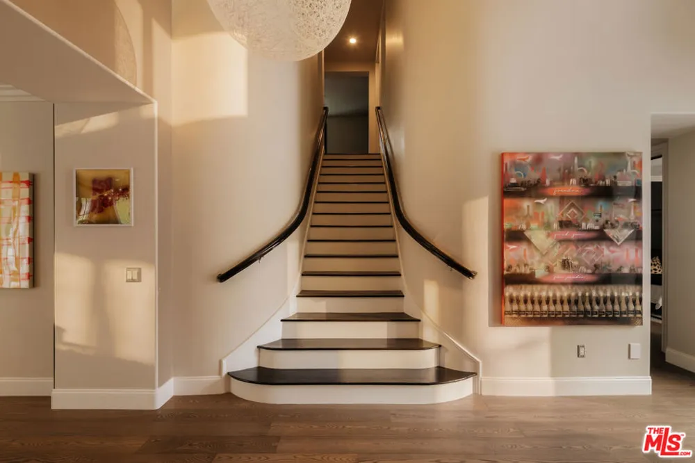3801 Prado Del Trigo Calabasas, CA 91302