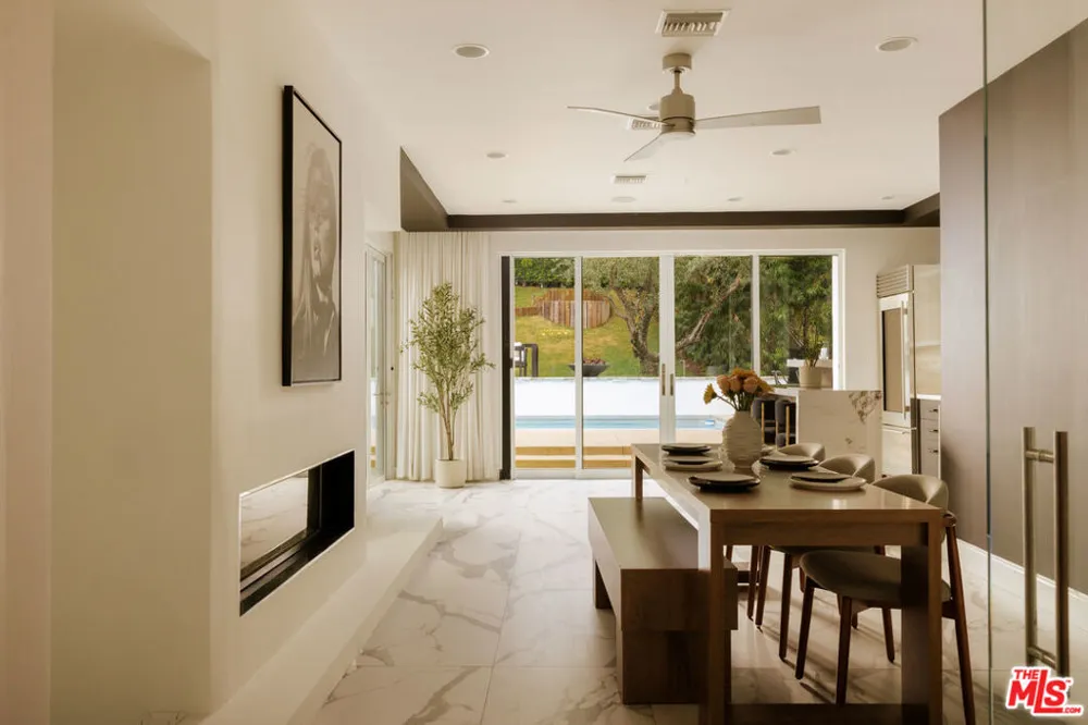 3801 Prado Del Trigo Calabasas, CA 91302