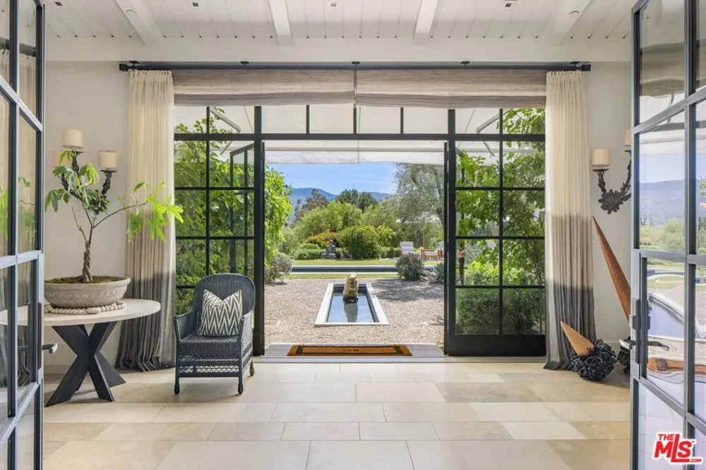 1888 Garst Lane Ojai, CA 93023