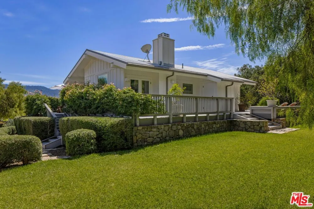 1888 Garst Lane Ojai, CA 93023