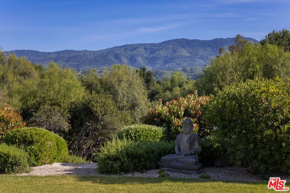 1888 Garst Lane Ojai, CA 93023