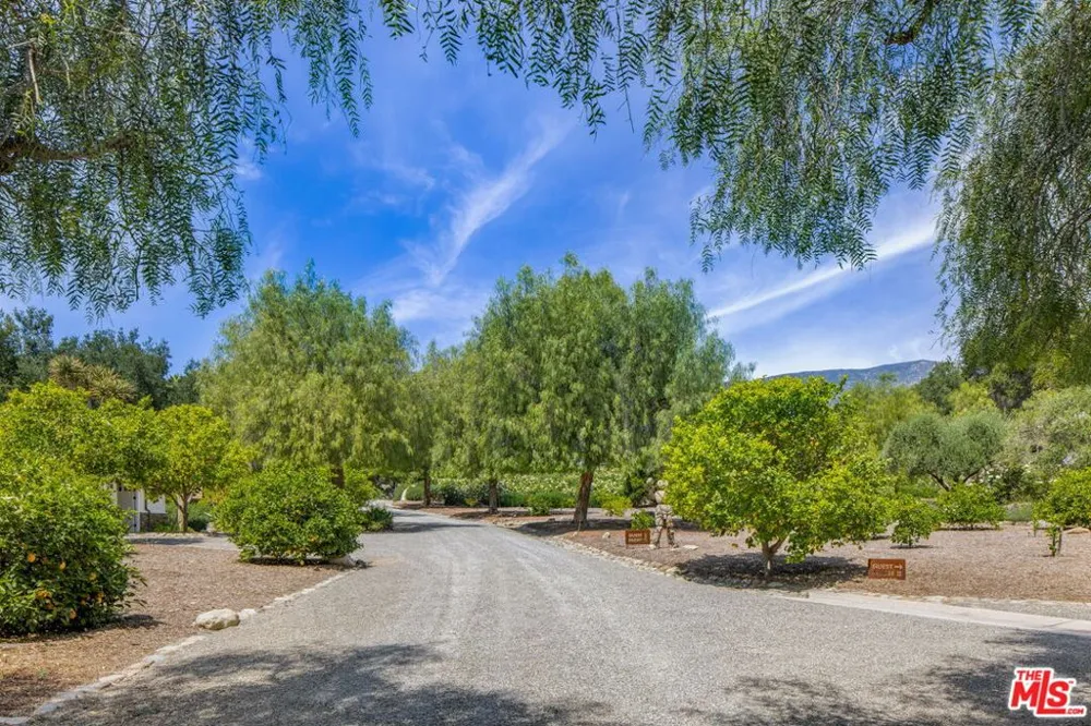 1888 Garst Lane Ojai, CA 93023