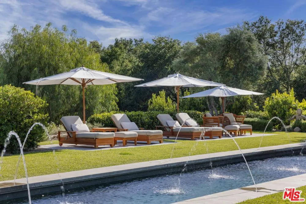 1888 Garst Lane Ojai, CA 93023