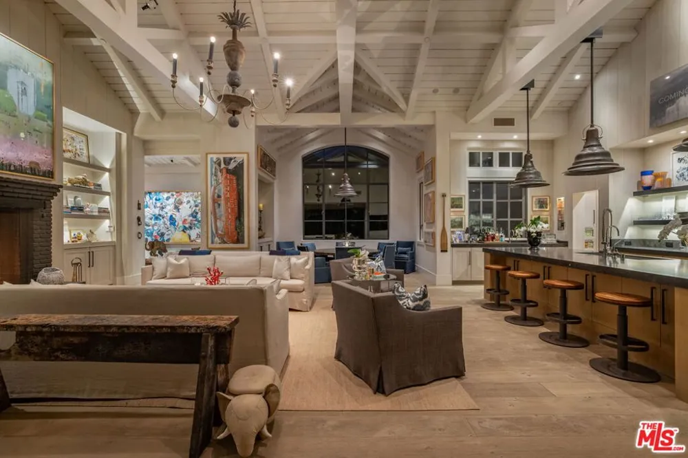 1888 Garst Lane Ojai, CA 93023