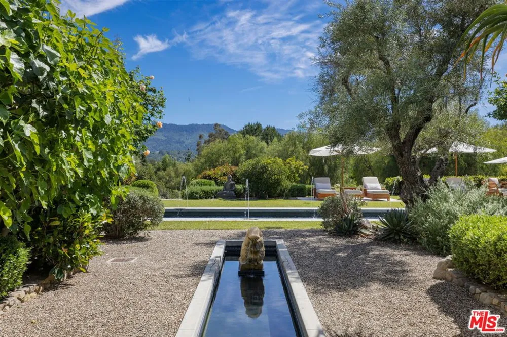 1888 Garst Lane Ojai, CA 93023