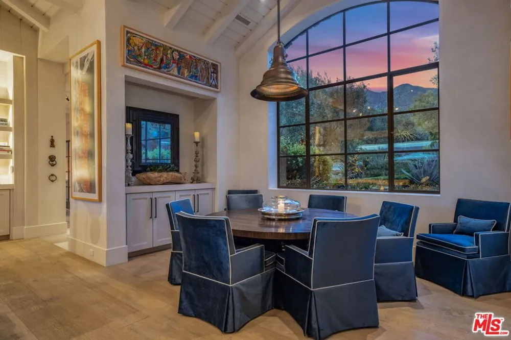 1888 Garst Lane Ojai, CA 93023
