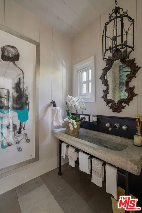 1888 Garst Lane Ojai, CA 93023