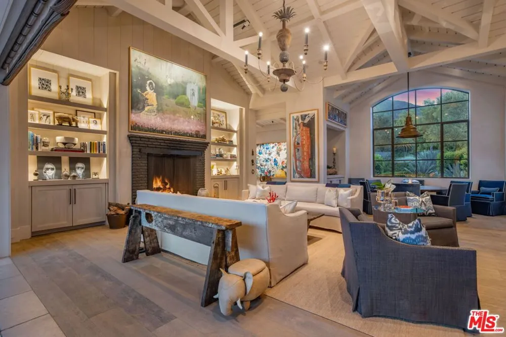 1888 Garst Lane Ojai, CA 93023