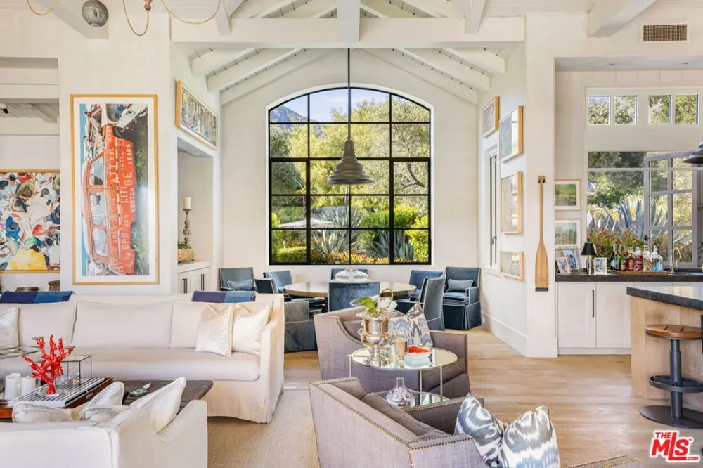 1888 Garst Lane Ojai, CA 93023