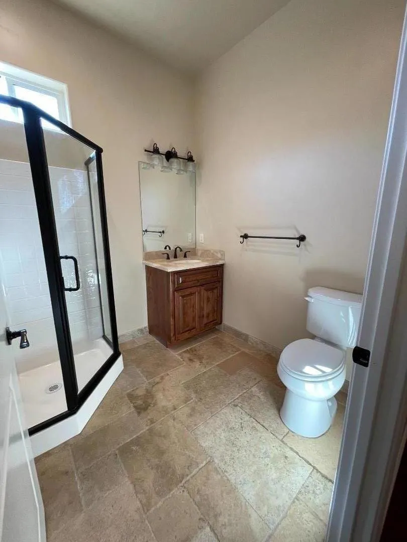 1360 Santa Ana Road Hollister, CA 95023