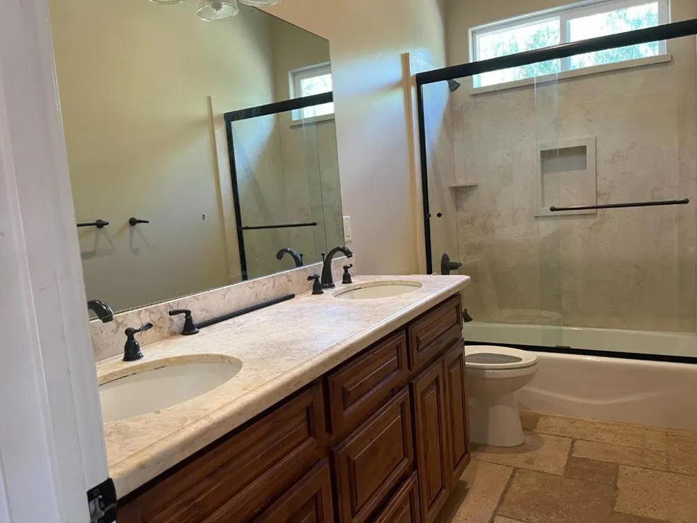 1360 Santa Ana Road Hollister, CA 95023