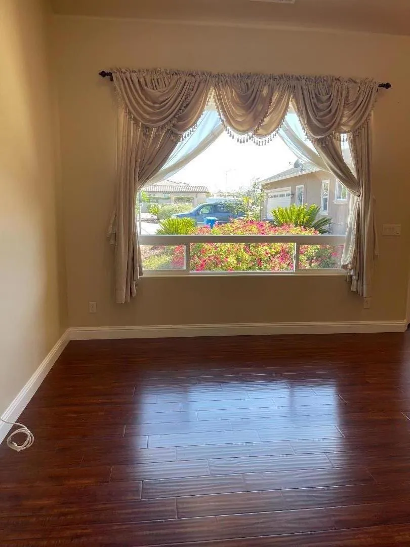 1360 Santa Ana Road Hollister, CA 95023