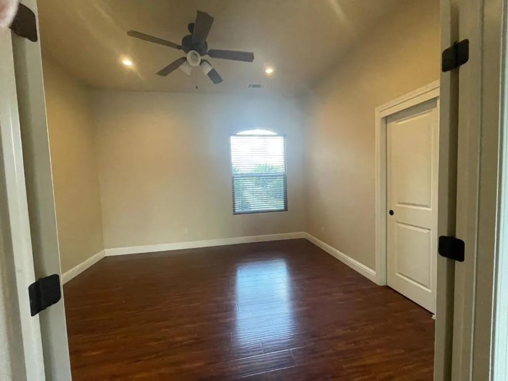 1360 Santa Ana Road Hollister, CA 95023