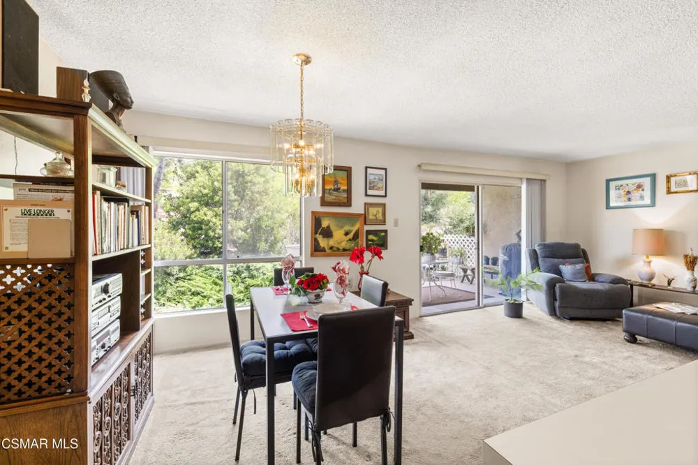 286 Oakleaf Drive #32 Thousand Oaks, CA 91360