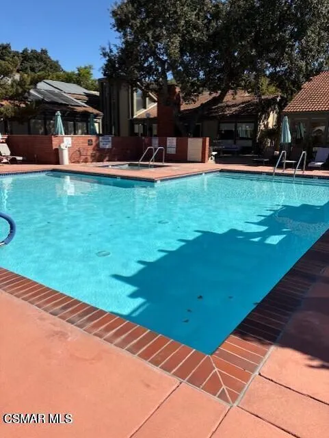 286 Oakleaf Drive #32 Thousand Oaks, CA 91360