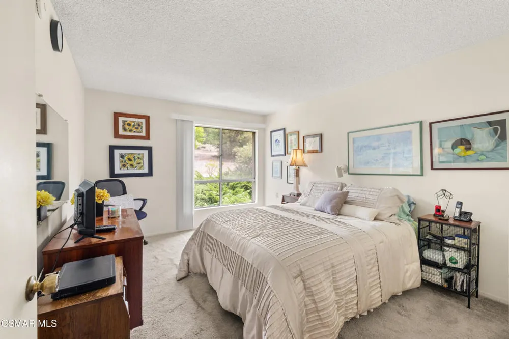 286 Oakleaf Drive #32 Thousand Oaks, CA 91360