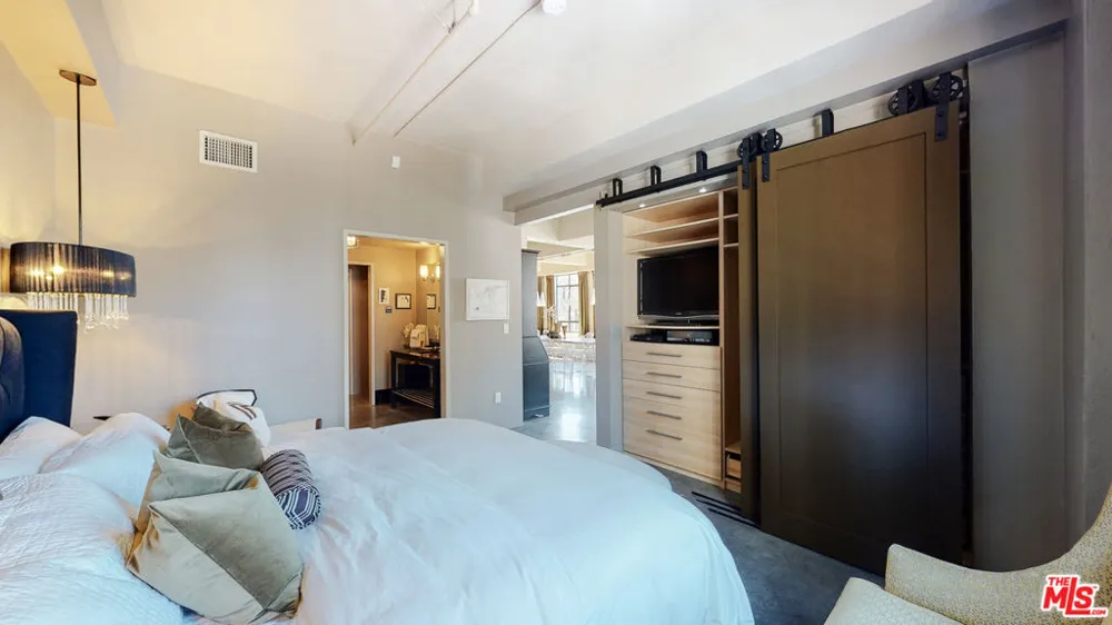 849 S Broadway #708 Los Angeles, CA 90014