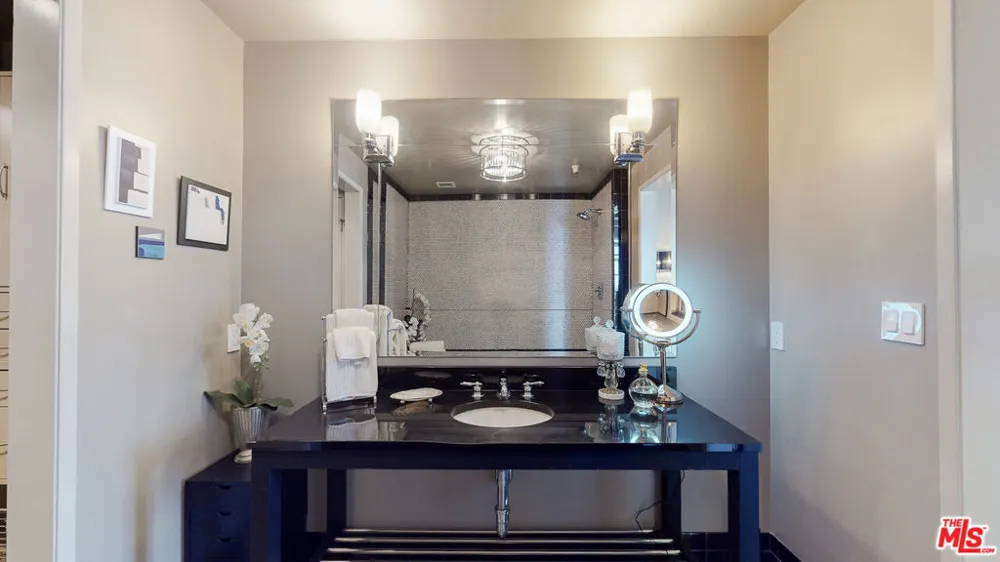 849 S Broadway #708 Los Angeles, CA 90014
