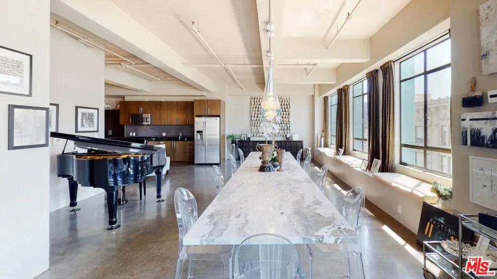849 S Broadway #708 Los Angeles, CA 90014