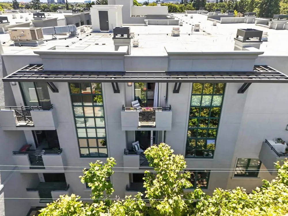 222 8th Avenue #304