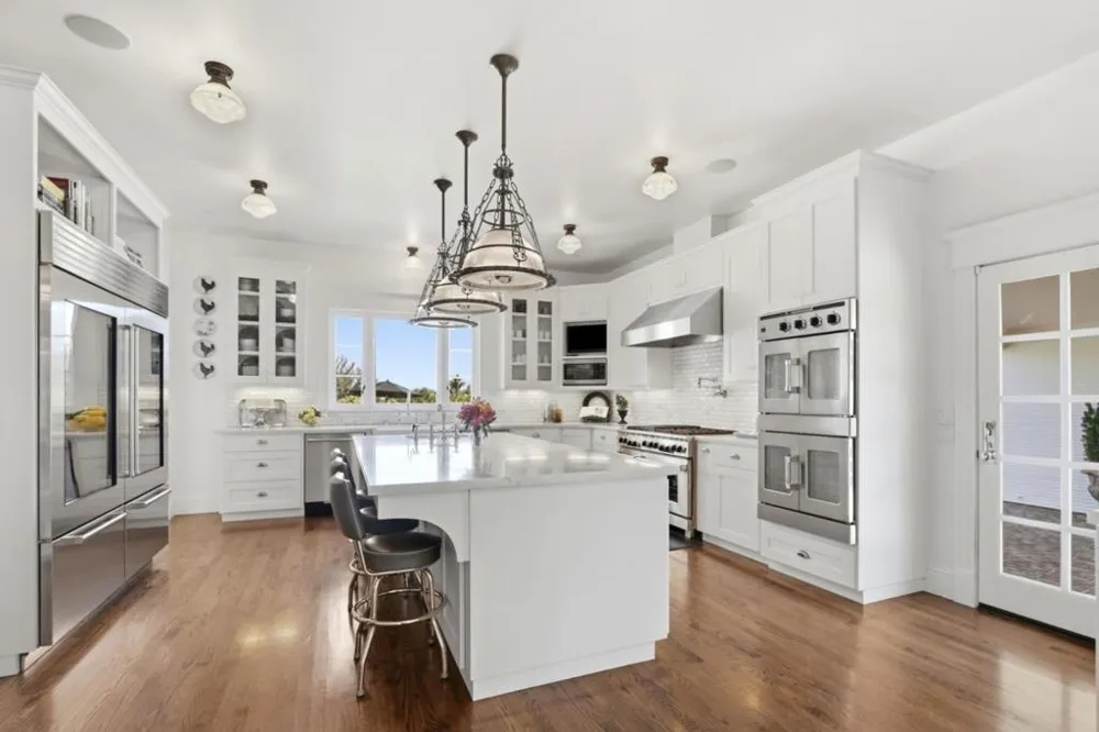 155 Scarlet Court Watsonville, CA 95076