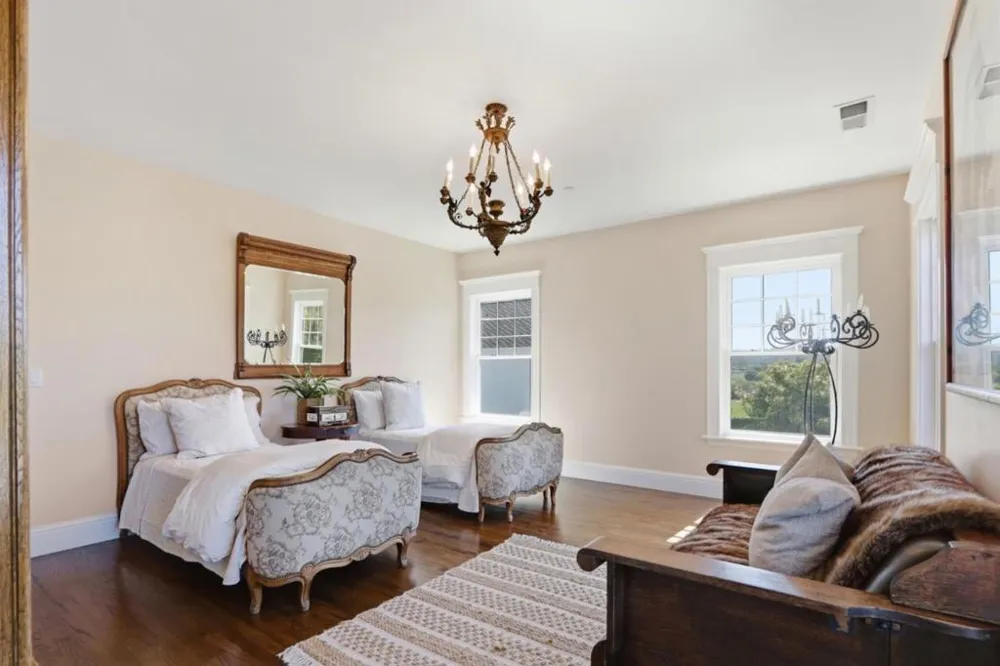 155 Scarlet Court Watsonville, CA 95076