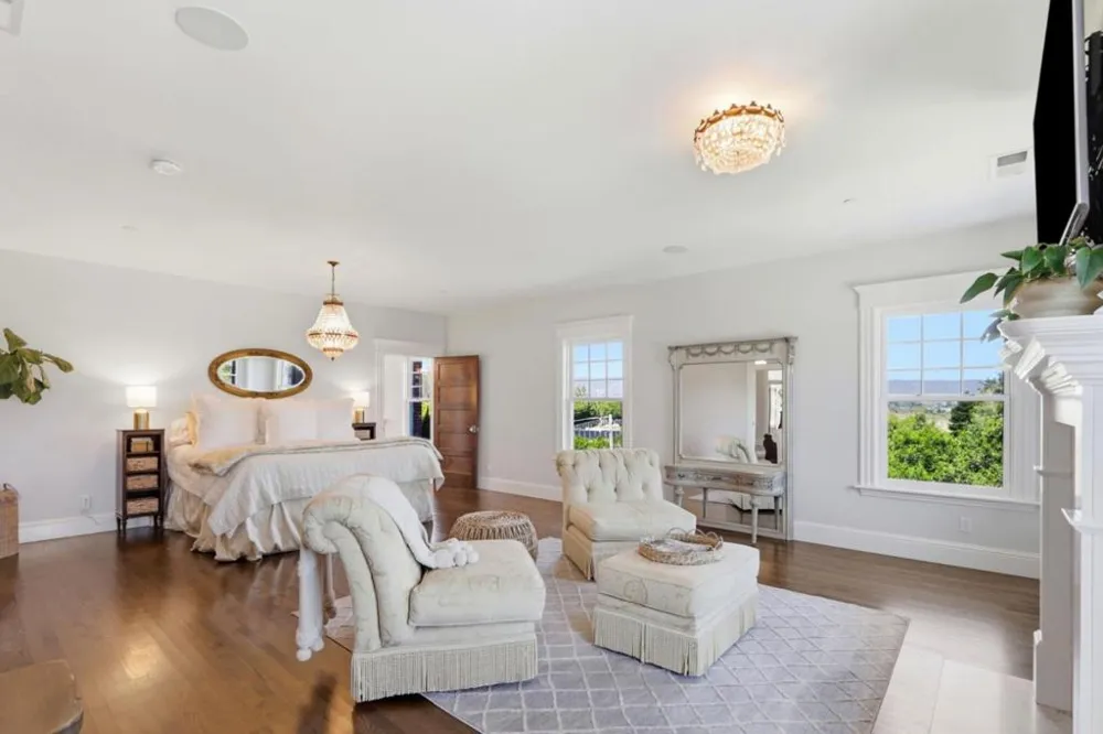 155 Scarlet Court Watsonville, CA 95076