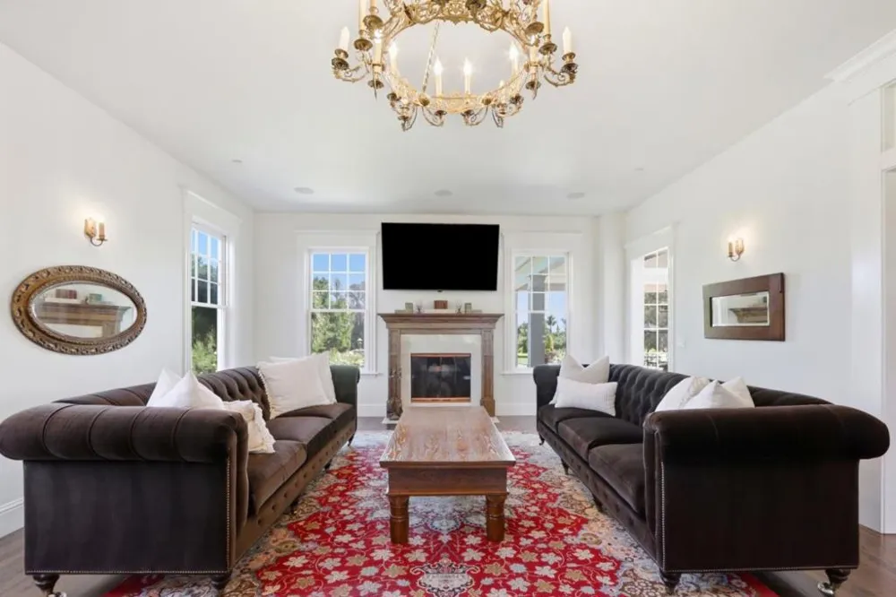 155 Scarlet Court Watsonville, CA 95076
