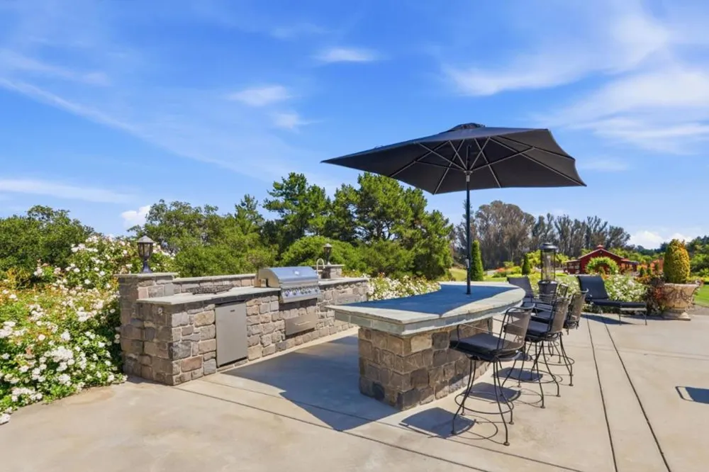 155 Scarlet Court Watsonville, CA 95076