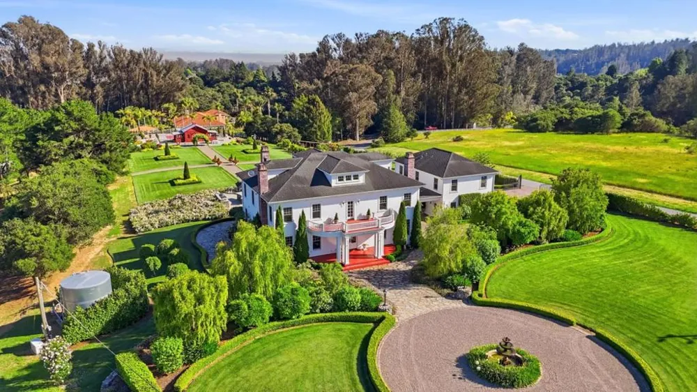 155 Scarlet Court Watsonville, CA 95076