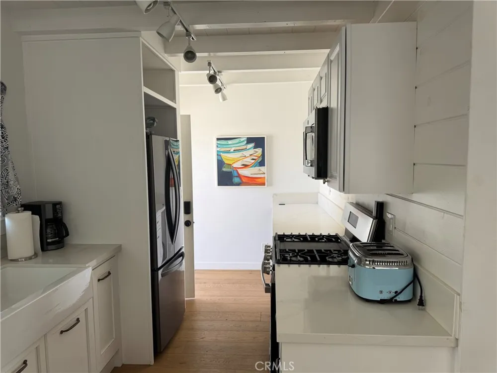 1398 Seacoast #B Imperial Beach, CA 91932